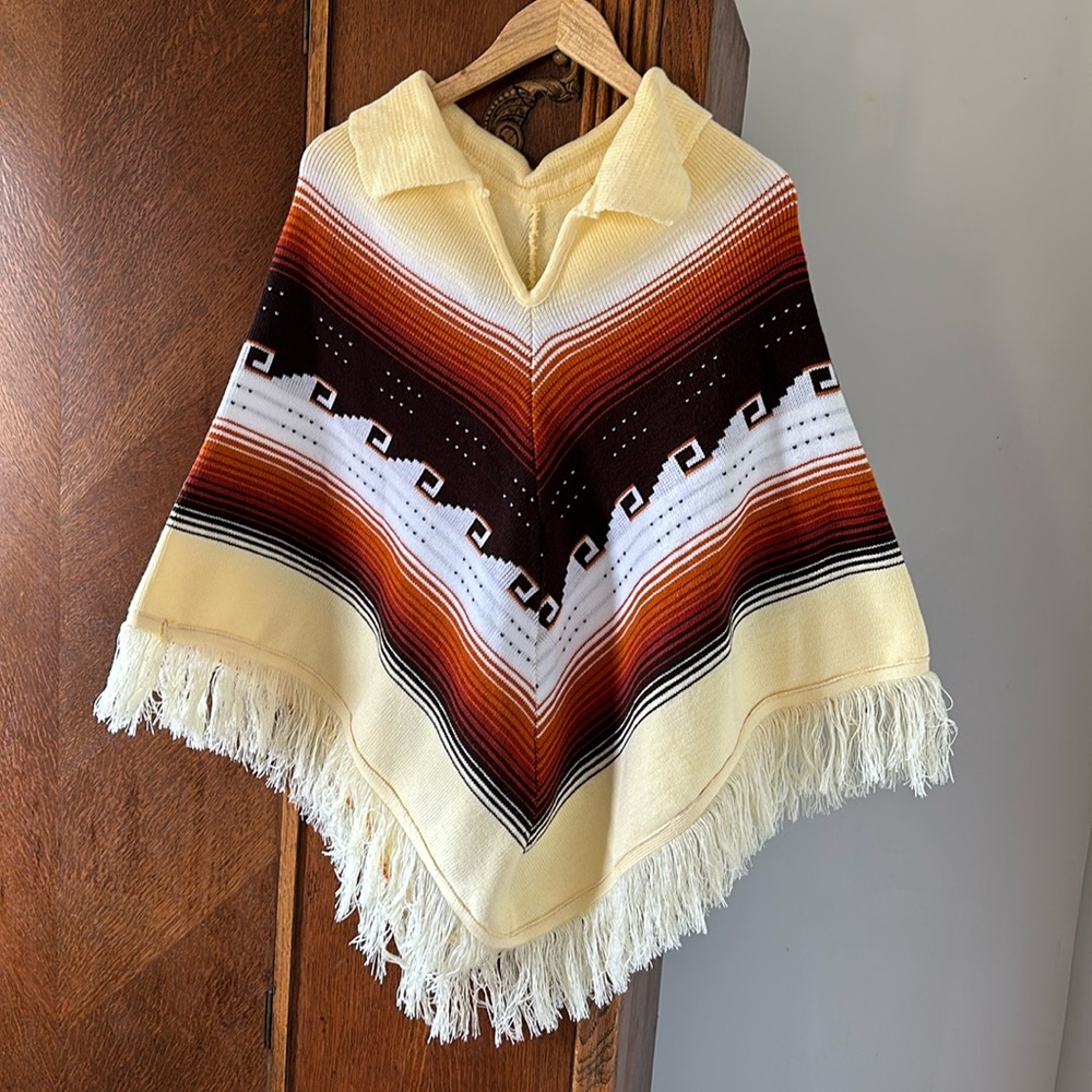 Vtg 1970s Mexican Blanket Aztec Print Red Poncho